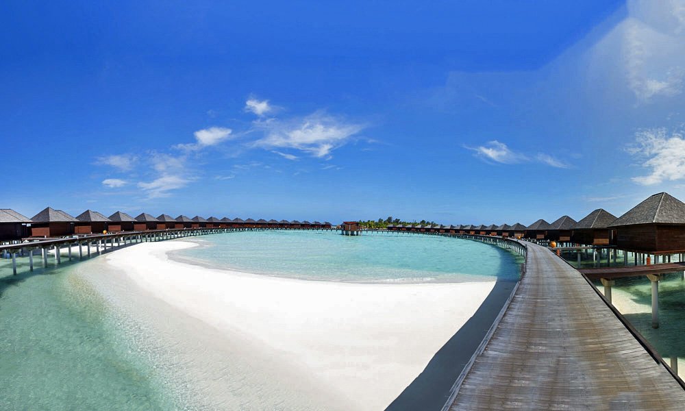 Olhuveli Beach & Spa Resort