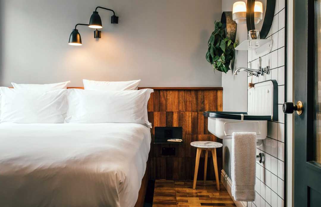 Trevliga hotell runt Paddington Station och några saker du kan göra innan du tar tåget vidare