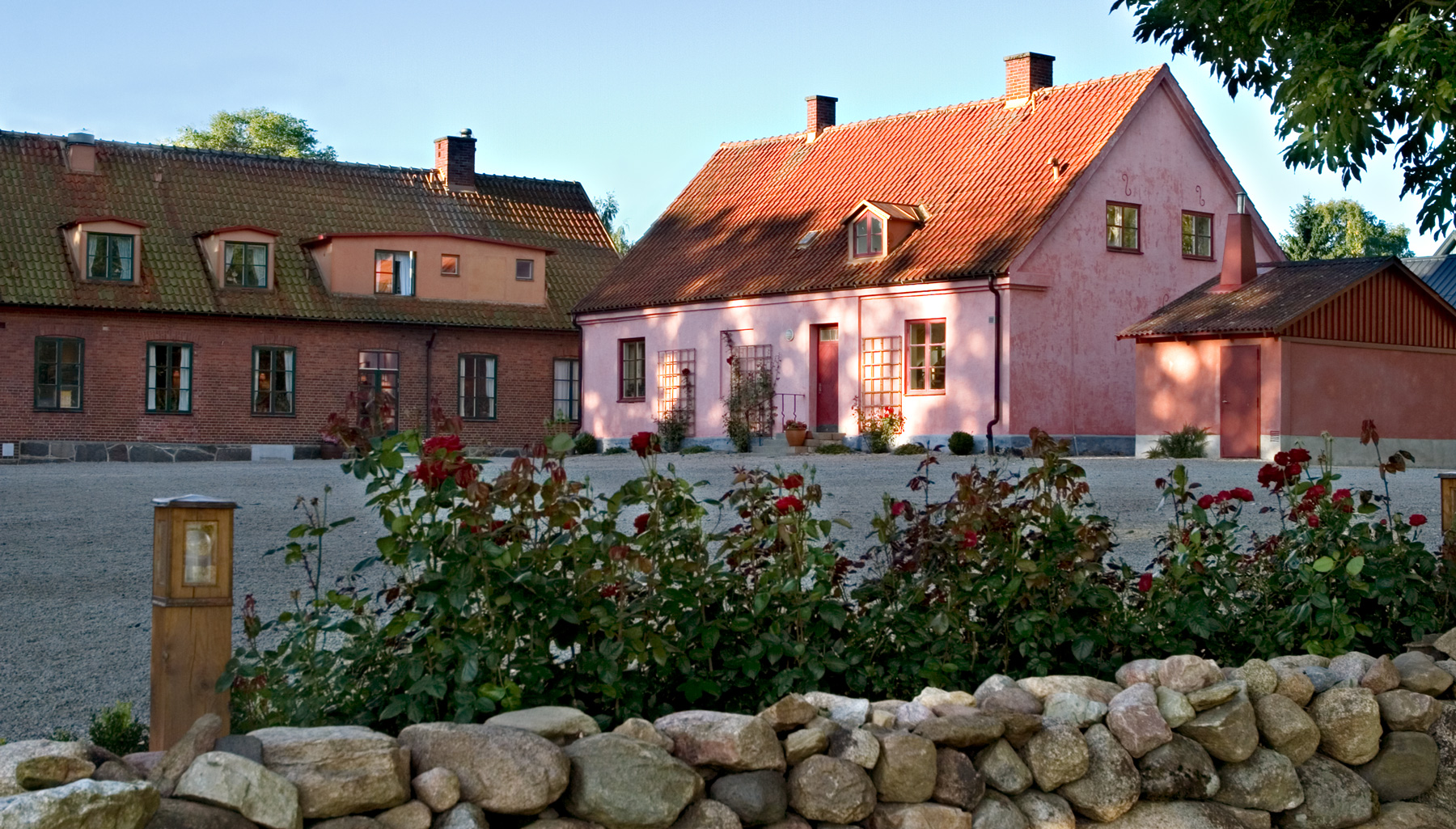 Charmiga boenden på Österlen